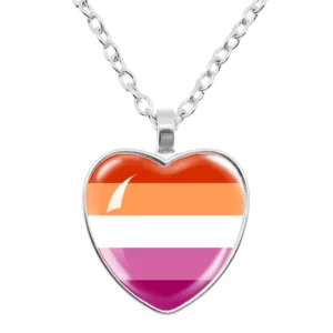 Collier cœur Pride aux couleurs du drapeau lesbien